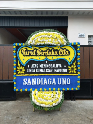 Papan Bunga Duka di Cicarimanah